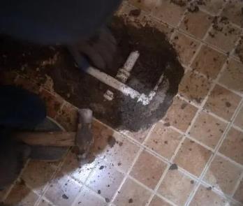 丰宁卫生间漏水维修公司为您分享下卫生间渗水如何处理及注意事项
